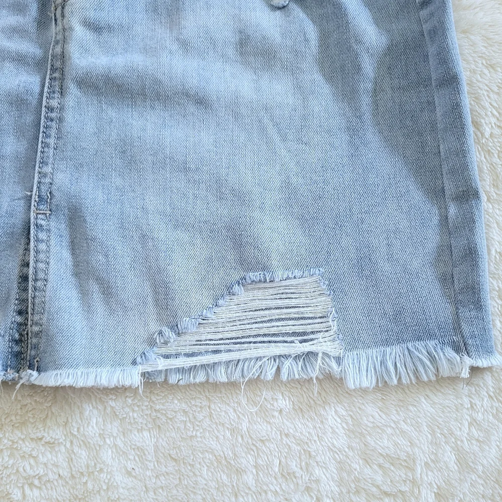 ✨️HP✨️ Rewash Distressed😫 